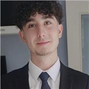 Recién graduado con experiencia en  ayuda a estudiantes y apasionado por la educación.